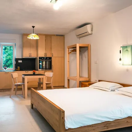 Apartmaji Skalabon - Milena